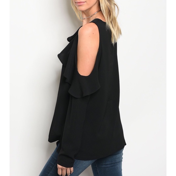 | LAYERED COLD SHOULDER TOP | - Picture 2 of 3